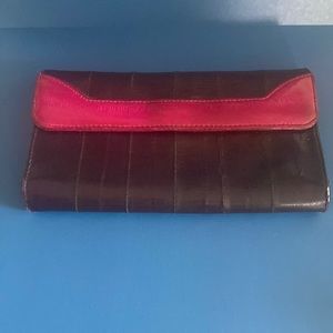 Lee Sands purple & fuchsia eel skin wallet